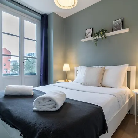 Hypercentre - 2 Pieces Confortable Lägenhet *